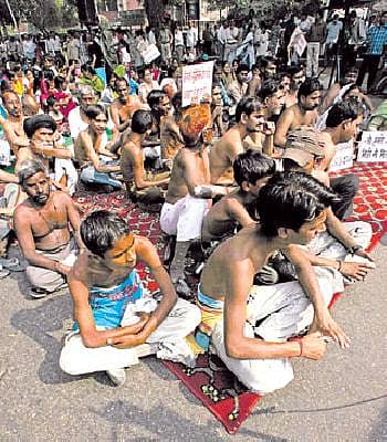 ವಂಚನೆಯ ಮಾಯಾಜಾಲ