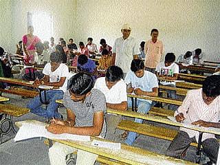 ಕೇಂದ್ರ ಒಂದು: ಪರೀಕ್ಷಾರ್ಥಿಗಳು 1623