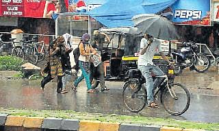 ವಿವಿಧೆಡೆ ಮುಂದುವರಿದ ಮಳೆ