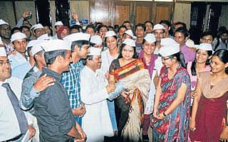 ಡಬ್ಬಾವಾಲಾಗಳಿಂದ ಸಂಘಟಿತ ದುಡಿಮೆ