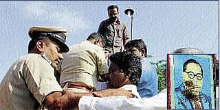 ಅಂಬೇಡ್ಕರ್ ಭಾವಚಿತ್ರಕ್ಕೆ ಅವಮಾನ!