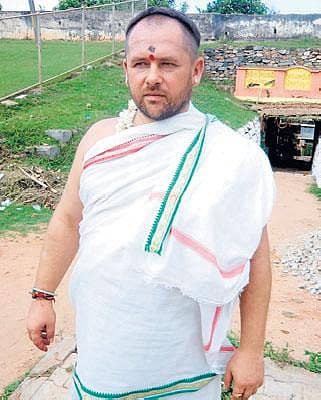 ರಷ್ಯಾದ ಅಲೆಕ್ಸಾಂಡರ್ ಈಗ ವೆಂಕಟೇಶ ಶರ್ಮಾ!