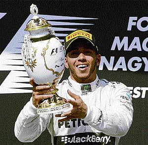 ಹ್ಯಾಮಿಲ್ಟನ್‌ಗೆ ಅಗ್ರಸ್ಥಾನ