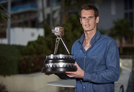 ಮಿಯಾಮಿಯಲ್ಲಿ ಭಾನುವಾರ ನಡೆದ ಸಮಾರಂಭದಲ್ಲಿ ಇಂಗ್ಲೆಂಡ್ನ ಆ್ಯಂಡಿ ಮರ್ರೆ ಅವರಿಗೆ ಬಿಬಿಸಿ ವರ್ಷದ ಕ್ರೀಡಾಪಟು ಪ್ರಶಸ್ತಿ ನೀಡಲಾಯಿತು. –ಎಪಿ ಚಿತ್ರ