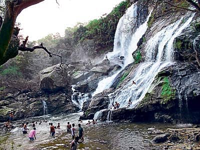 ನೀರು ನೋಡಬನ್ನಿ