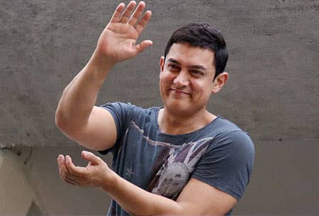 ಎಎಪಿ ಬೆಂಬಲಿಗನಲ್ಲ: ಅಮೀರ್ ಸ್ಪಷ್ಟನೆ