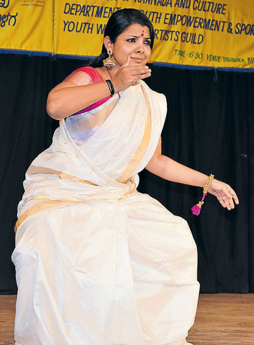 ಮೋಹಿನಿ ಆಟ್ಟ೦–ಭರತನಾಟ್ಯ ನೃತ್ಯ ಸೊಬಗು