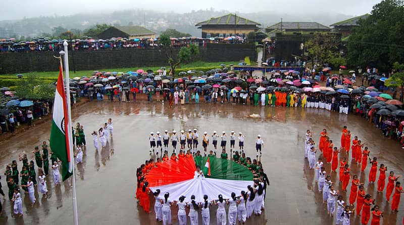 ಮಡಿಕೇರಿಯ ಹಳೆಕೋಟೆ ಆವರಣದಲ್ಲಿ ಸೋಮವಾರ ಸ್ವಾತಂತ್ರ್ಯೋತ್ಸವದಲ್ಲಿ ವಿದ್ಯಾರ್ಥಿಗಳು ಪ್ರಸ್ತುತ ಪಡಿಸಿದ ನೃತ್ಯ ರೂಪಕ