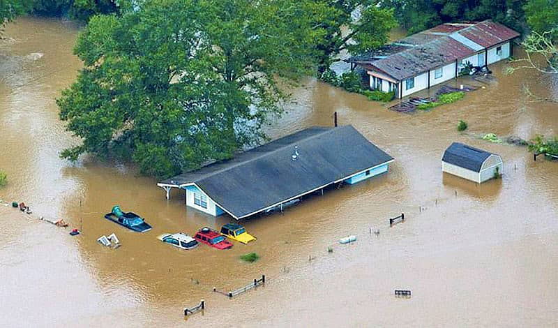 ಲೂಸಿಯಾನಾದಲ್ಲಿ ಪ್ರವಾಹದಿಂದಾಗಿ ಮನೆ ಮತ್ತು ವಾಹನಗಳು ಮುಳುಗಡೆಯಾಗಿವೆ ಪಿಟಿಐ ಚಿತ್ರ