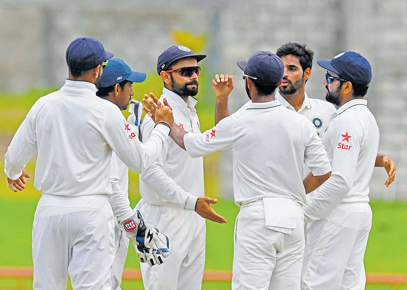 ವೆಸ್ಟ್ ಇಂಡೀಸ್ ವಿರುದ್ಧದ ಟೆಸ್ಟ್ ಸರಣಿಯನ್ನು ಜಯಿಸಿರುವ ವಿರಾಟ್ ಕೊಹ್ಲಿ (ನಡುವೆ) ನಾಯಕತ್ವದ ಭಾರತ ತಂಡ ಕೊನೆಯ ಟೆಸ್ಟ್ ಪಂದ್ಯದಲ್ಲಿಯೂ ಗೆಲುವು ಪಡೆಯುವ ವಿಶ್ವಾಸ ಹೊಂದಿದೆ.