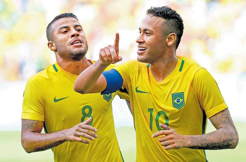 ಸೆಮಿಫೈನಲ್ ಪಂದ್ಯದಲ್ಲಿ ಗೋಲು ಗಳಿಸಿದ ಖುಷಿಯಲ್ಲಿ ನೇಮರ್ (ಬಲ) –ರಾಯಿಟರ್ಸ್ ಚಿತ್ರ