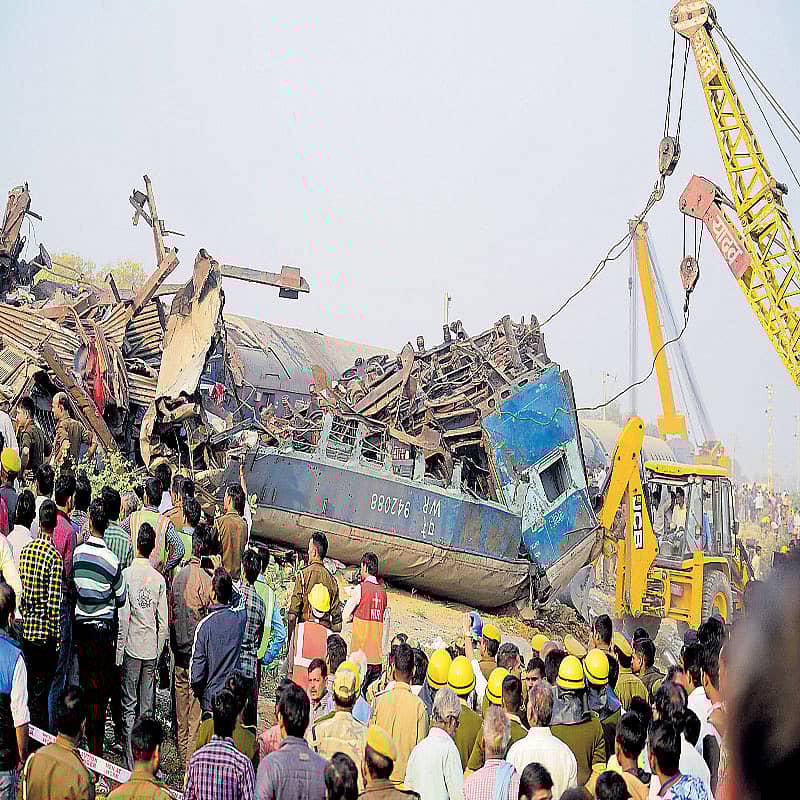 ರೈಲು ದುರಂತದ ಮನ ಕಲಕುವ ಚಿತ್ರಗಳು