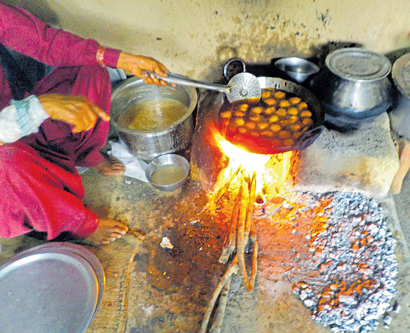 ಒಲೆ ಬದಲಾಗಿದೆ ಉರಿ ಬದಲಾಗಿಲ್ಲ...
