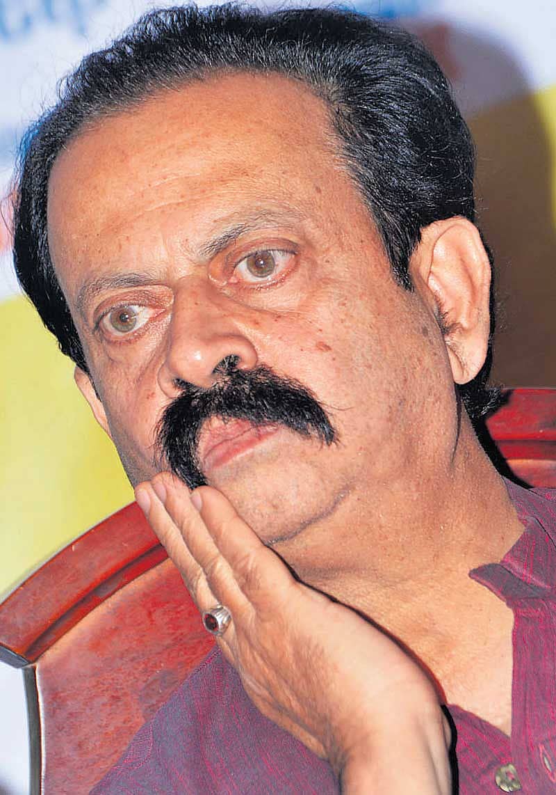 ಚೌಕಟ್ಟುಗಳನ್ನು ಮೀರುತ್ತ ದಿಗಂತವನ್ನು ಹುಡುಕುತ್ತ...