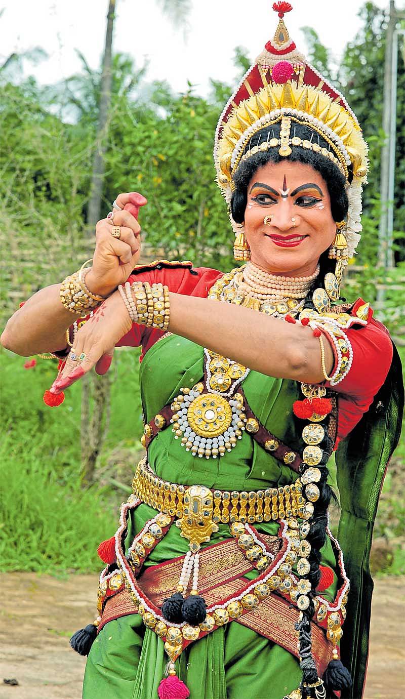 ಹೆಣ್ಣಾಗುವುದು ಹೇಗೆ?