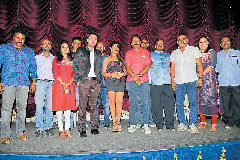 ‘ಧ್ವನಿ’ ಚಿತ್ರ ತಂಡ