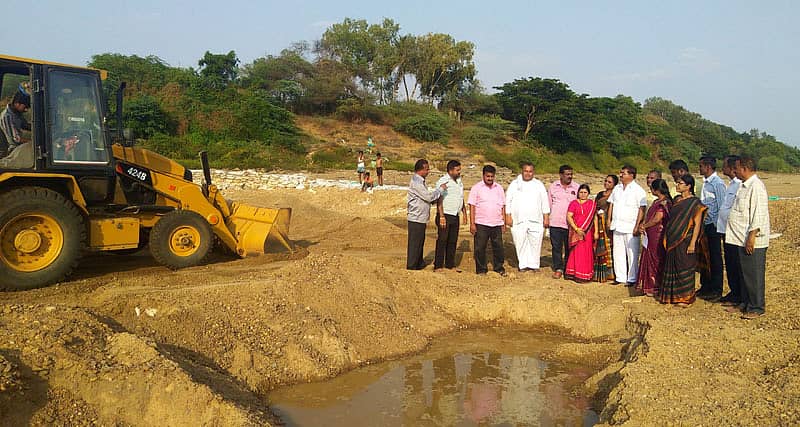 ನೀರಿನ ಸಂಗ್ರಹ ಕಾಮಗಾರಿ ಚಾಲನೆ