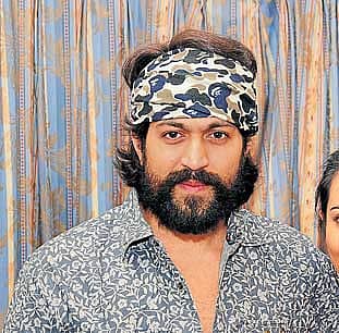 ಮನೆಗೆ ಒಬ್ಬರು ಬನ್ನಿ ನೀರ ಕಾಯಕಕ್ಕೆ...