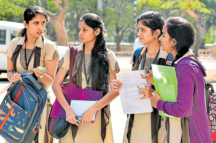 ಪಿ.ಯು.ಸಿ. ನಂತರ ಮುಂದೇನು? ಓದಬಲ್ಲವರಿಗೆ ಅನಂತ ಅವಕಾಶ!