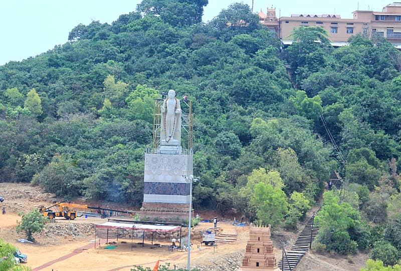 ಕುಂಜಾರುಗಿರಿಯಲ್ಲಿ ಮಧ್ವಾಚಾರ್ಯರ ಏಕಶಿಲಾ ಮೂರ್ತಿ ಪ್ರತಿಷ್ಠಾಪನೆ