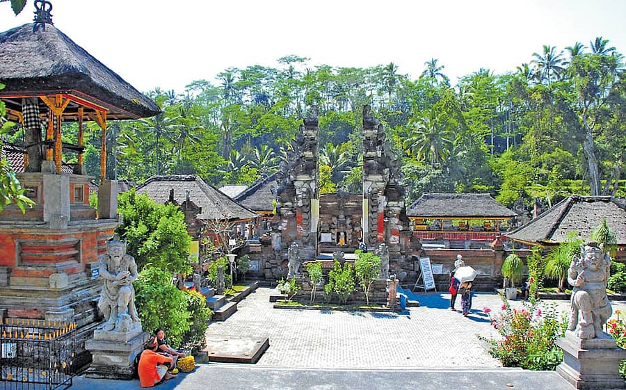 ಪವಿತ್ರ ತೀರ್ಥ ಮತ್ತು ‘ಮೇಲುಕಾಟ್’