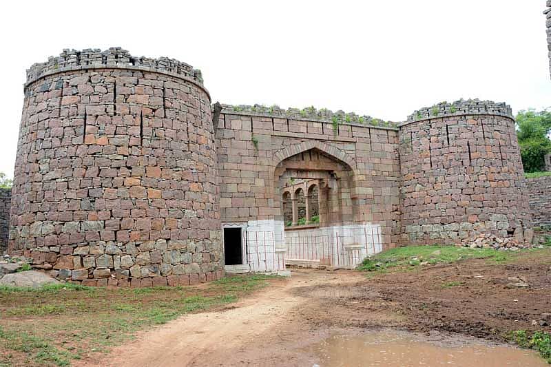 ಶಹಾಪುರ ತಾಲ್ಲೂಕಿನ ವನದುರ್ಗ ಕೋಟೆ