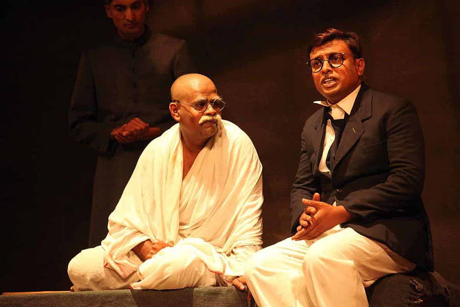 ಅಂಬೇಡ್ಕರ್ ಬದುಕಿಗೆ ಕನ್ನಡಿ ಹಿಡಿವ ಯತ್ನ