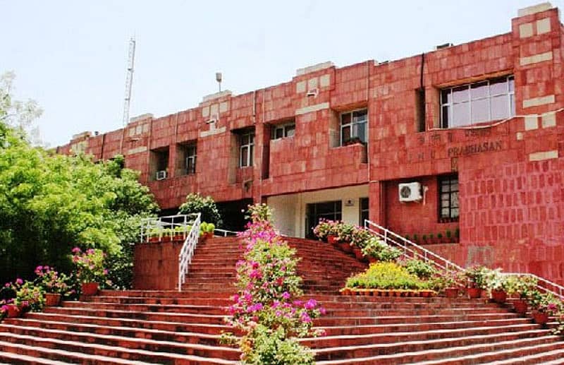 ಬಿರಿಯಾನಿ ತಯಾರಿಸಿದ್ದಕ್ಕೆ ನಾಲ್ವರು ವಿದ್ಯಾರ್ಥಿಗಳಿಗೆ ದಂಡ ವಿಧಿಸಿದ ಜೆಎನ್ಯು