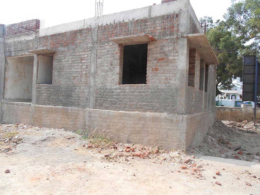 ನಿರ್ಮಾಣ ಹಂತದಲ್ಲಿರುವ ಡಂಬಳ ಗ್ರಾಮ ಪಂಚಾಯಿತಿ ಕಟ್ಟಡ