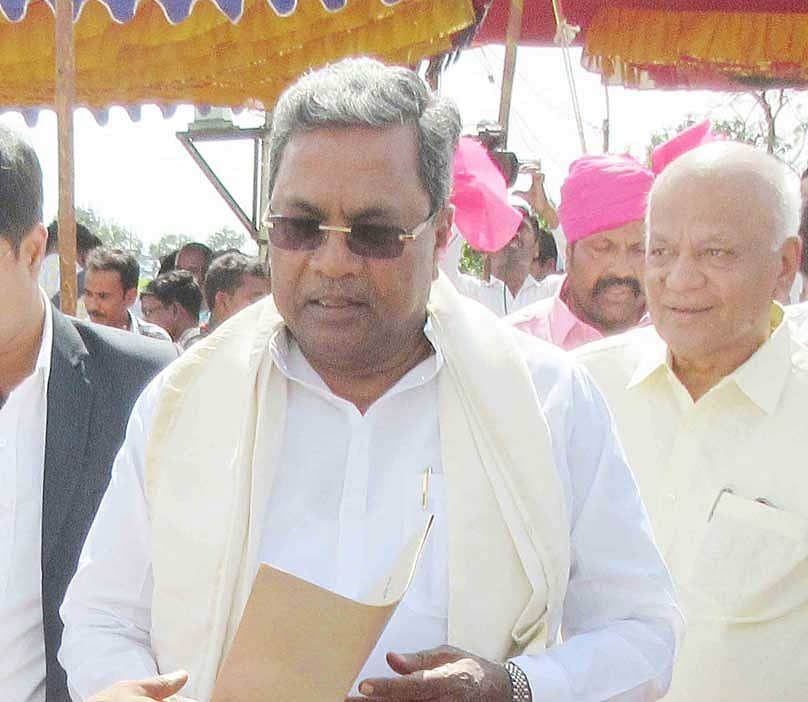 ಧೈರ್ಯವಿದ್ದರೇ ವರುಣಾ ಕ್ಷೇತ್ರದಲ್ಲಿ ಸದಾನಂದಗೌಡರೇ ಸ್ಪರ್ಧಿಸಲಿ: ಸಿದ್ದರಾಮಯ್ಯ