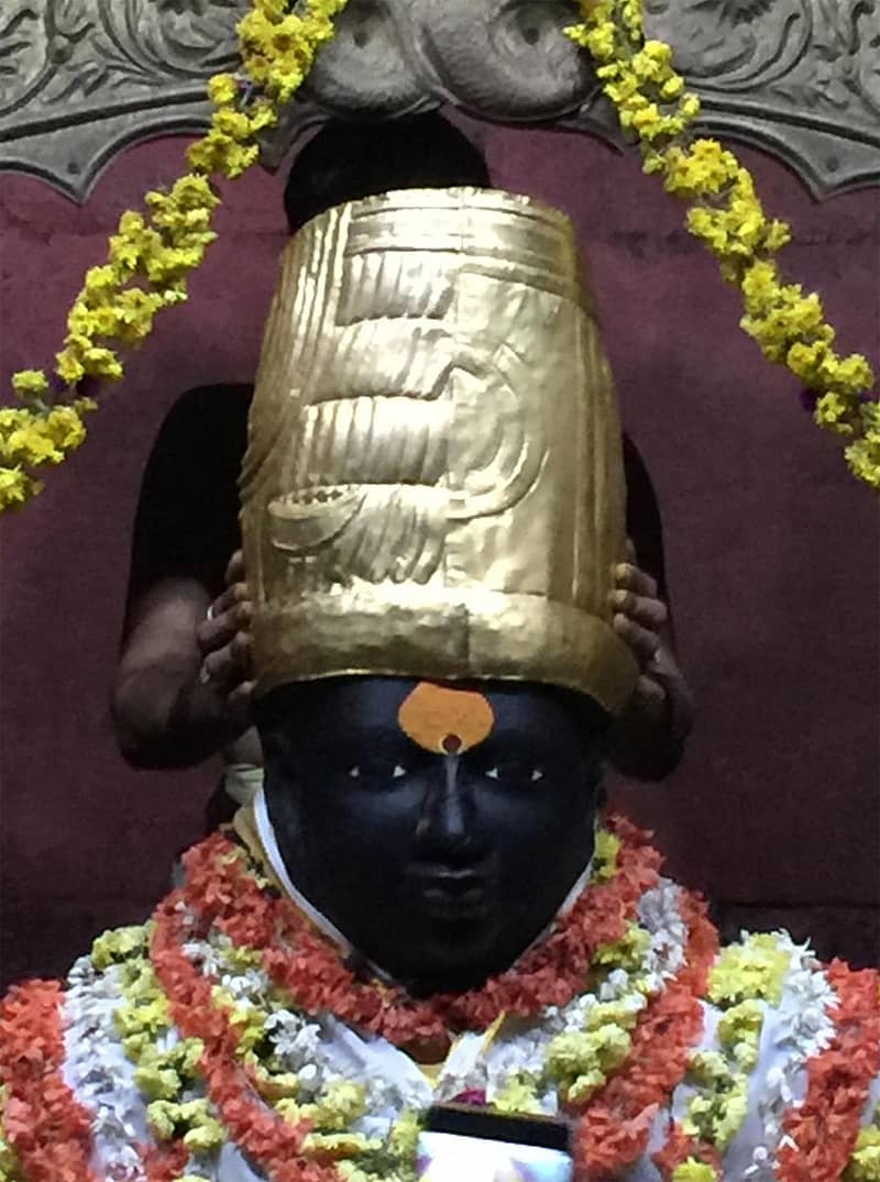 ತಯಾರಿಕೆ ಹಂತದಲ್ಲಿರುವ ಹರಿಹರೇಶ್ವರ ವಜ್ರಖಚಿತ ಚಿನ್ನದ ಕಿರೀಟ