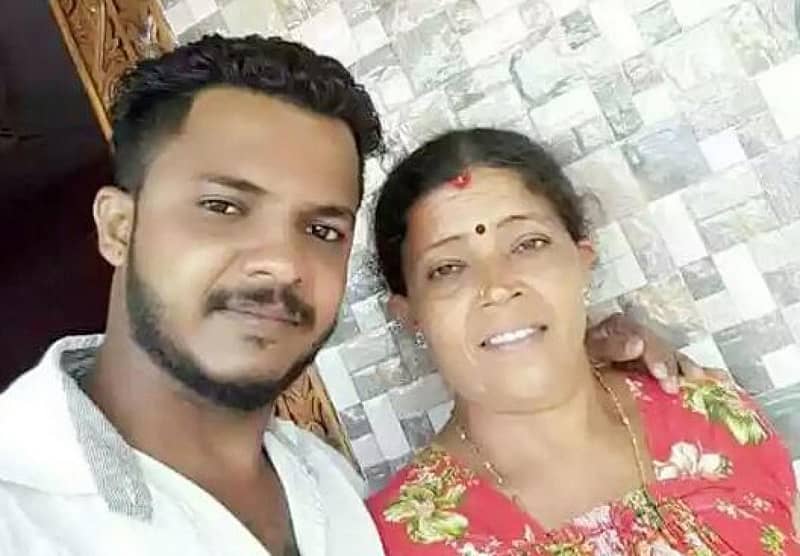 ತಾಯಿ ಪ್ರೇಮಲತಾ ಜತೆಗೆ ದೀಪಕ್ ರಾವ್