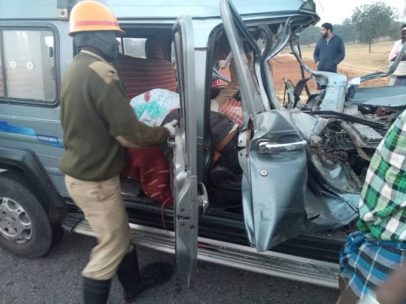 ಅಪಘಾತಕ್ಕೀಡಾಗಿರುವ ಕ್ರೂಸರ್