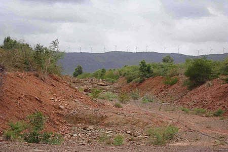 ಕತ್ತೆಹೊಳೆ ಕೆರೆಯಿಂದ ಉಡುವಳ್ಳಿ ಕೆರೆಗೆ ಪೂರಕ ನಾಲೆ ನಿರ್ಮಾಣ ಕಾಮಗಾರಿ ಅಪೂರ್ಣವಾಗಿರುವುದು.