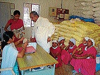 ಆಹಾರ ತಯಾರಿಕಾ ಕೇಂದ್ರ ಸ್ಥಳಾಂತರ: ವಾಗ್ವಾದ