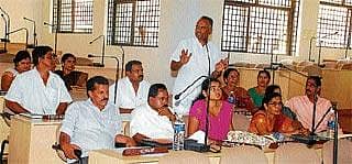 ದಕ್ಷಿಣ ಕನ್ನಡ ಜಿ.ಪಂ: ಗೊಂದಲಮಯವಾಯ್ತು ವಿಶೇಷ ಸಭೆ.ಸ್ಥಾಯಿ ಸಮಿತಿ ರಚನೆ ಆಯ್ಕೆ ಕಸರತ್ತು