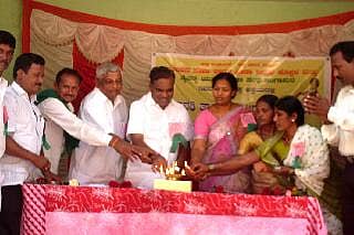 ಯುವಜನರ ನಿರಾಸಕ್ತಿ: ಕಳಾಹೀನ ಮೇಳ