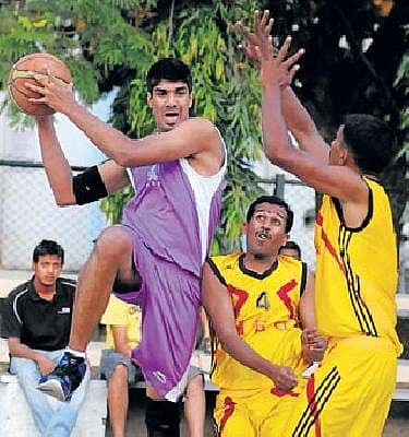 ಬ್ಯಾಸ್ಕೆಟ್ಬಾಲ್: ಎಂಇಜಿಗೆ ಜಯ