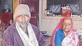 ರಂಗ ಕಲಾವಿದೆಗೆ ಕಾರಿನ ಶೆಡ್ಡೇ ನಿವಾಸ