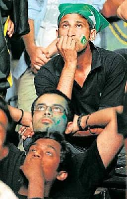 ಕಳಪೆ ಫೀಲ್ಡಿಂಗ್ ಪಾಕ್ ಸೋಲಿಗೆ ಕಾರಣ: ಇಮ್ರಾನ್ ಖಾನ್ ಆಕ್ರೋಶ