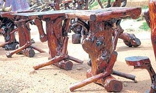 ಕಾಷ್ಠದಲ್ಲಿ ಅರಳಿದ ಕಲೆ