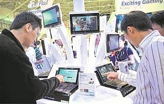 ಪಿಸಿಯಿಂದ ಟ್ಯಾಬ್ಲೆಟ್‌ನತ್ತ ಚಿತ್ತ