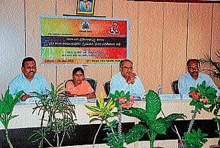 ಗೈರು ಹಾಜರಾದ ಅಧಿಕಾರಿಗಳ ವಿರು್ಧ ಕ್ರಮ