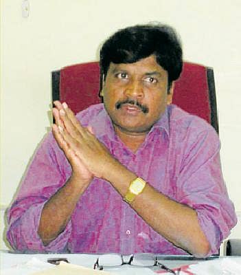 ಭೂ ಕಬಳಿಕೆಗೆ ವಿಶೇಷ ಜಿಲ್ಲಾಧಿಕಾರಿ ಬೆಂಬಲ!