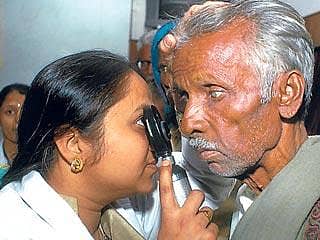 ಕೊಲಂಬಿಯಾ ಏಷ್ಯಾದಲ್ಲಿ ಉಚಿತ ನೇತ್ರ ಶಿಬಿರ