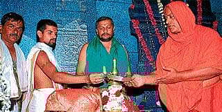 ಜ್ಞಾನಕಾರ್ಯದಿಂದ ಸಮಾಜ ಬದಲಾವಣೆ ಸಾಧ್ಯ