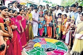 ಮನೆ ಮನೆ ದಸರಾಕ್ಕೆ ಸಂಭ್ರಮದ ಚಾಲನೆ