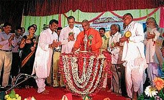 ಸೌಲಭ್ಯ ಹಂಚಿಕೊಂಡು ಮುಂದೆ ಬನ್ನಿ