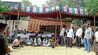 ಶುದ್ಧ ಕುಡಿಯುವ ನೀರಿಗಾಗಿ ಧರಣಿ