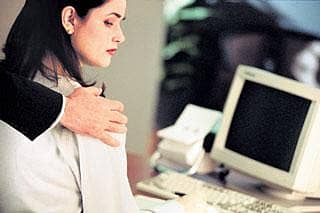 ಲೈಂಗಿಕ ಕಿರುಕುಳ: ಅಸಹಾಯಕರ ಆತ್ಮನಾಶ